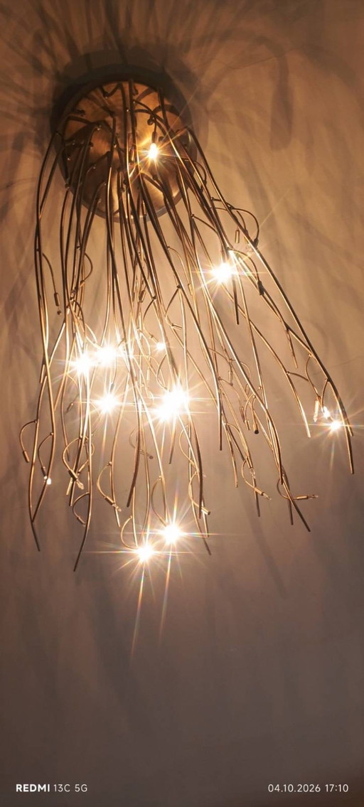 Grand lustre intemporel au design spécial