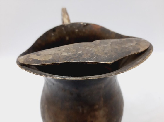 Image 1 of Brocca per vino in bronzo antico, urna, brocca, patina 23 cm