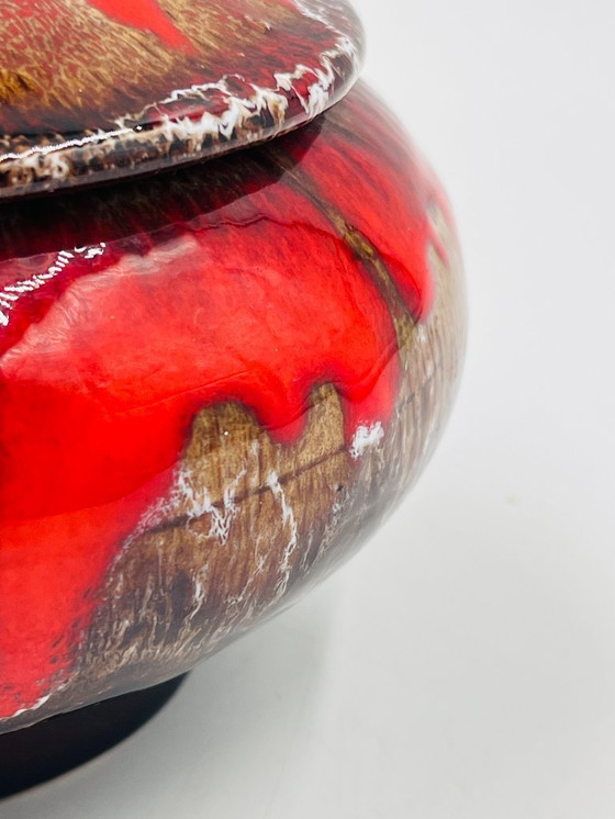 Image 1 of Plato de dulces rojos Vallauris