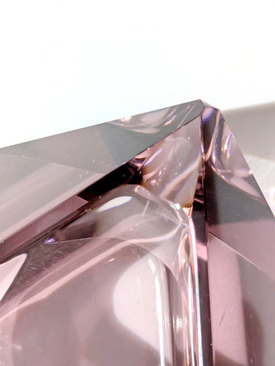 Image 1 of Coupe en verre de Murano des années 1960 | Améthyste facettée en forme de diamant | Verre d'art italien