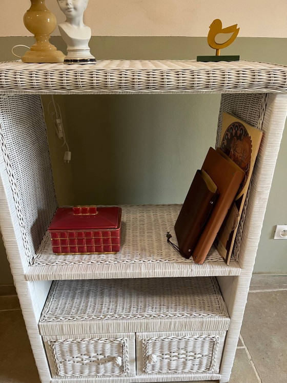 Weiße Korbmöbel – Vitrine, Wicker, Rattan, Vintage (photo 13 of 21)
