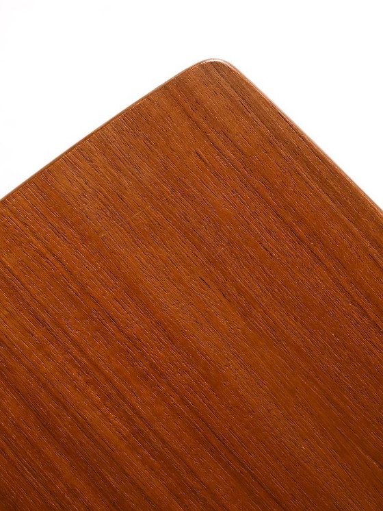 Image 1 of Mesa de centro escandinava de los años 60 con estante de paja de Viena