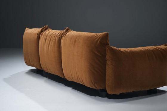 Image 1 of Rare canapé Marenco vintage ancien en velours, conçu par Mario Marenco pour Arflex Italie.