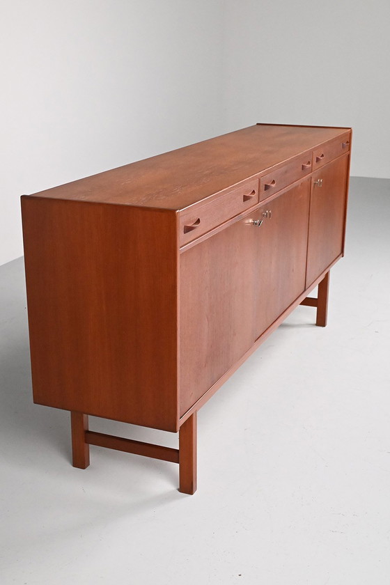Tage Olofsson Ulferts sideboard (photo 6 of 12)