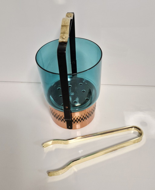 Contenitore per cubetti di ghiaccio, secchiello per il ghiaccio, bicchiere con pinze, metà anni '60