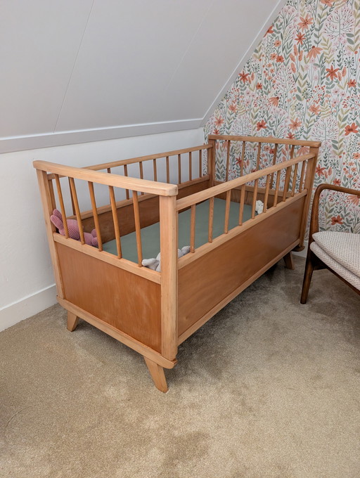 Lettino vintage per bambini