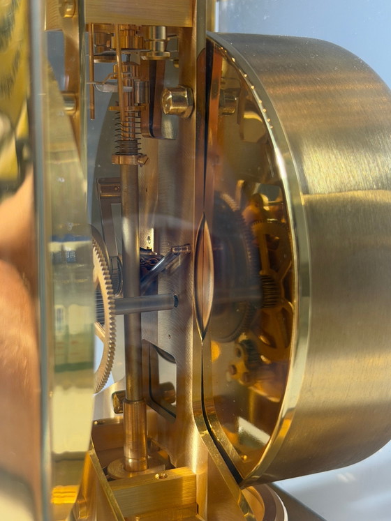 Jaeger-LeCoultre Atmos Calibre 528-8 – Gilt Brass – Swiss Perpetual Motion Clock – Decoration, Wood, Glass (photo 10 of 10)