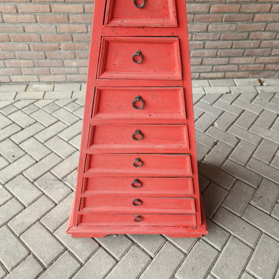 Image 1 of Commode pyramidale des années 90, armoire bohème rouge
