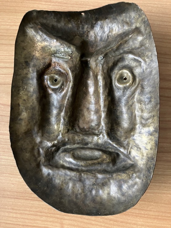 Image 1 of Maschera in bronzo - battuta a mano 25 x 18 cm, opera d'arte unica.