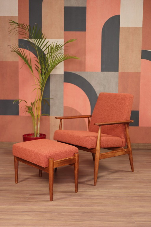 Lounge Chair and footrest Vintage Terracota Boucle,  Mid Century Design, 1960