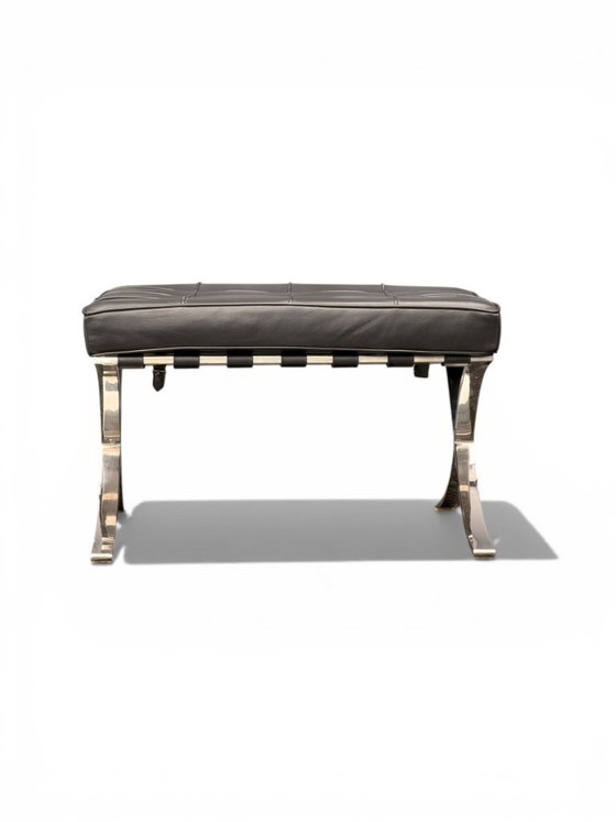 Image 1 of Ottoman Barcelona ORIGINAL Knoll - Design Ludwig Mies van der Rohe - Cuir Noir & Acier Chrome Poli Main