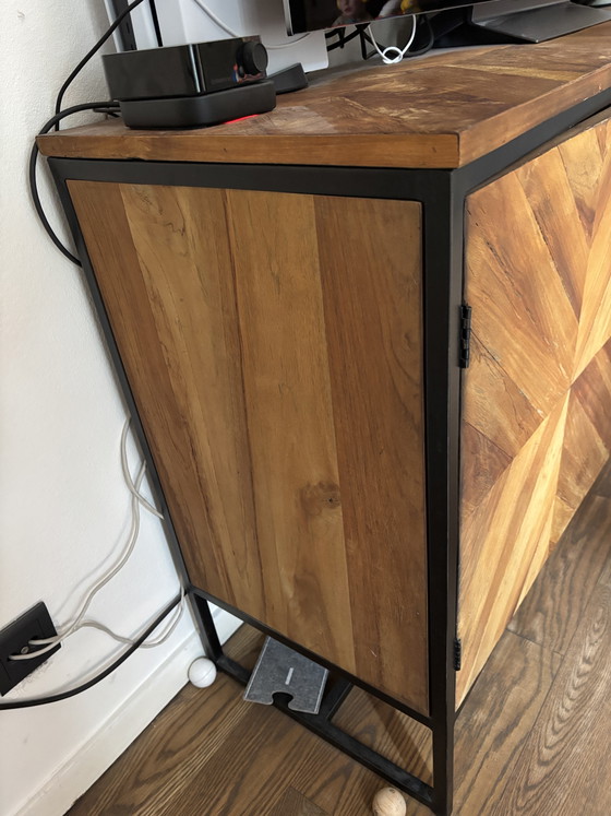 Image 1 of Mangoholzschrank / Fernsehschrank
