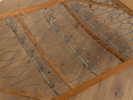 Image 1 of Vintage bed uit de jaren 50 in mid-century stijl.