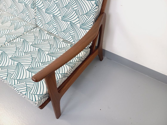 Image 1 of Arne Wahl Iversen voor Komfort 3-zits Scandinavische vintage bank in teak en stof uit de jaren 60