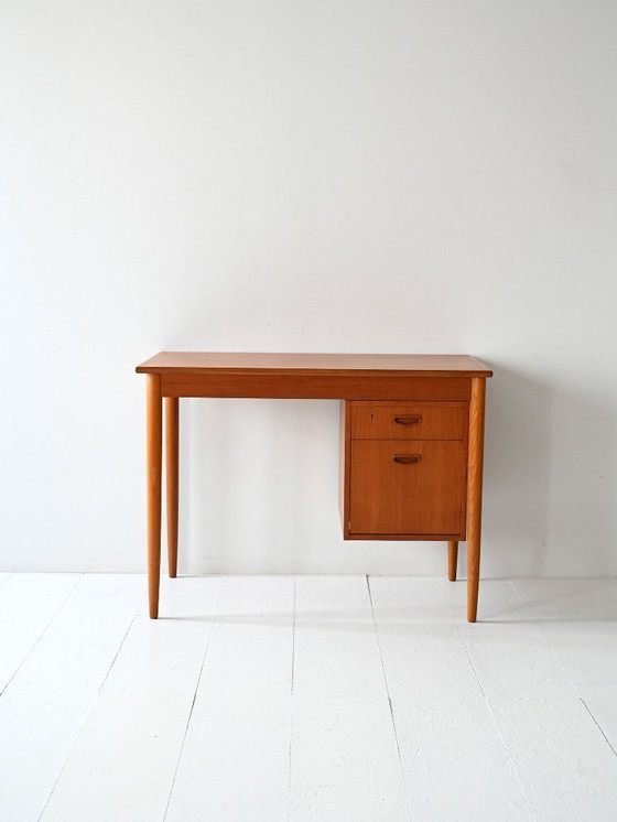 Image 1 of Bureau scandinave vintage avec tiroirs réglables