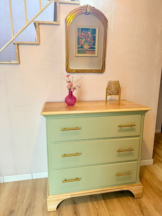 Image 1 of Vintage cabinet