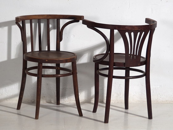 Sedie antiche Thonet con braccioli (c.1920). Set di 4 pezzi #3 – Poltrone (photo 22 of 40)