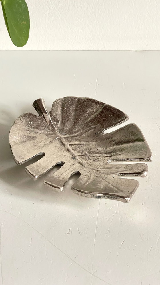 Image 1 of VIDE Poche Forme FEUILLE en Métal