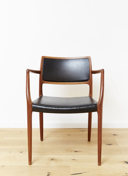 Sedia Niels Otto Møller N.65 per JL Møller
