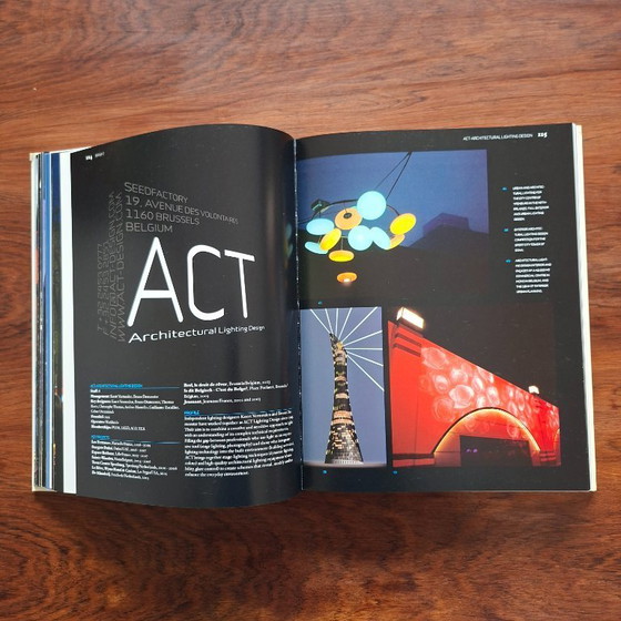 Image 1 of Libro illustrato Bright: Illuminazione architettonica e installazione di luci.