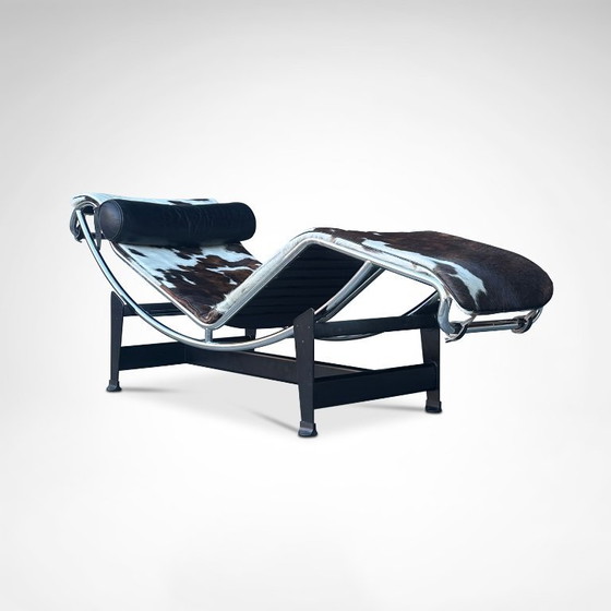 Image 1 of Chaise longue LC4 en peau de poney de Le Corbusier pour Cassina, années 1990