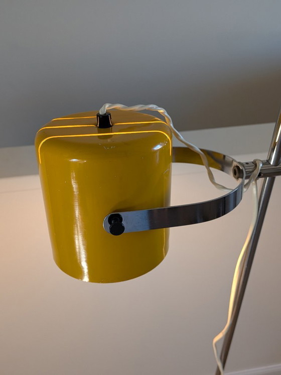 Image 1 of Stehlampe aus der Mitte des 20. Jahrhunderts, zugeschrieben J.J.M. Hoogervorst für Anvia, 1960er Jahre – Gelb
