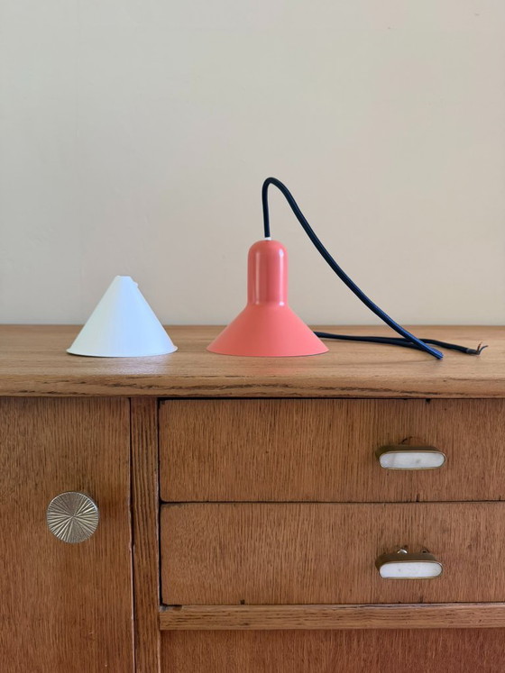 Image 1 of Vintage mini Jeka Metaltryk hanglamp - Zalmkleur - Deense designlamp