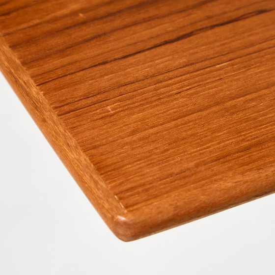 Image 1 of MK9976 Table de salle à manger restaurée en teck et chêne