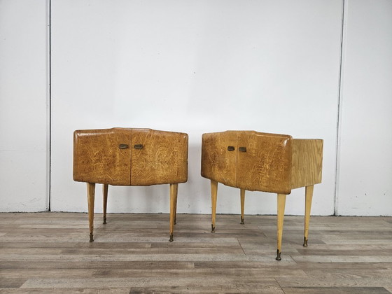 Paar Nachttische aus Ahorn aus den 1950er Jahren mit verspiegelten Platten – Holz (photo 4 of 15)