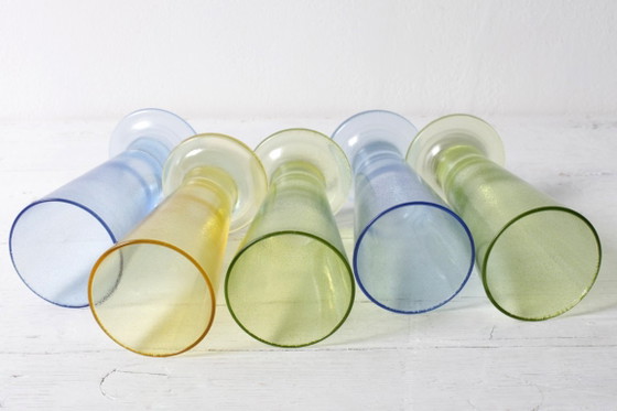 Set di 5 bicchieri da acqua colorati gialli, verdi e blu / Turchia / Anni 2000 – Bicchieri e caraffe, Glass (photo 6 of 10)