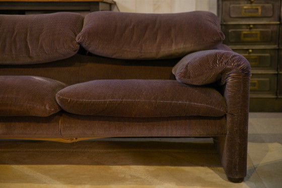 Image 1 of De Maralunga 3-zitsbank en twee fauteuils set van Vico Magistretti voor Cassina, eerste editie 1973.