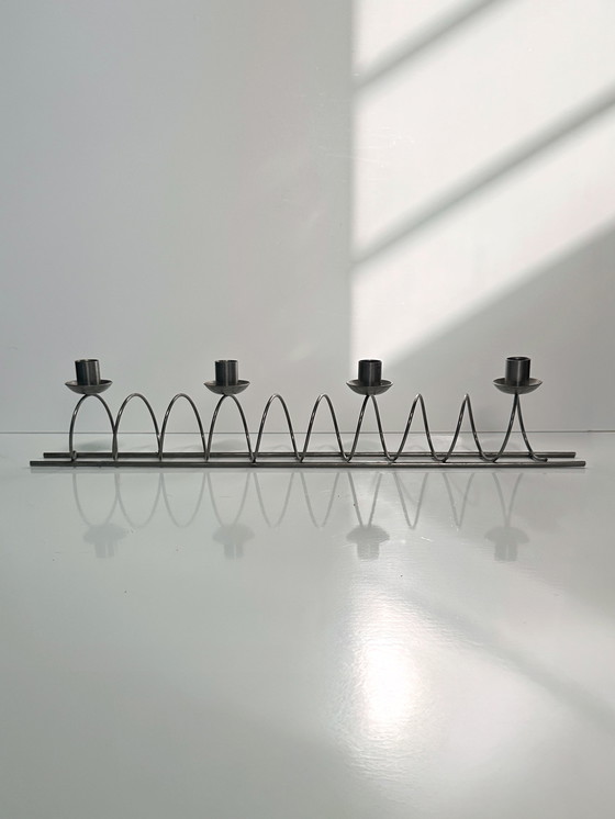 Image 1 of Portacandele in metallo grande, a spirale nera, vintage, anni '80, '90, Memphis, Milano, postmoderno, portacandele