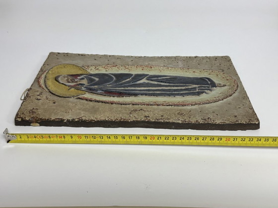 Image 1 of Große antike Keramik-Wandplakette mit Madonnenfigur – Religiöses Relief, Europa, 1960er Jahre