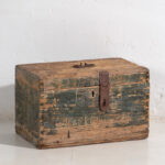 Coffre ancien de style primitif (c.1920) #71 – Armoires de rangement, Rustic (photo 6 of 40)