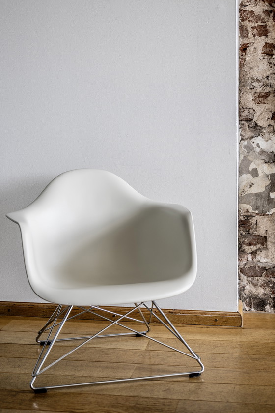 Image 1 of Vitra Eames LAR (Sillón)
