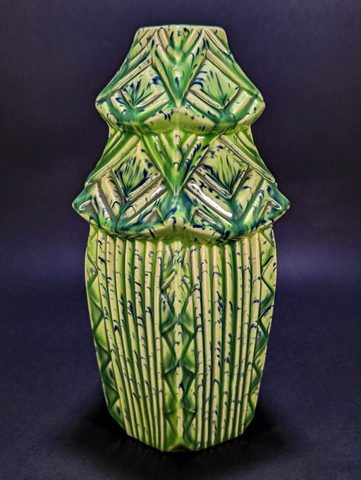Vase ancien en majolique française, pagode et bambous, circa 1900. – vazen, Ceramic