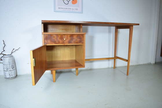 Image 1 of Bureau vintage des années 1960, style milieu du siècle