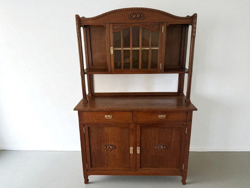 Buffet Art-Déco ancien en bois avec détails en laiton
