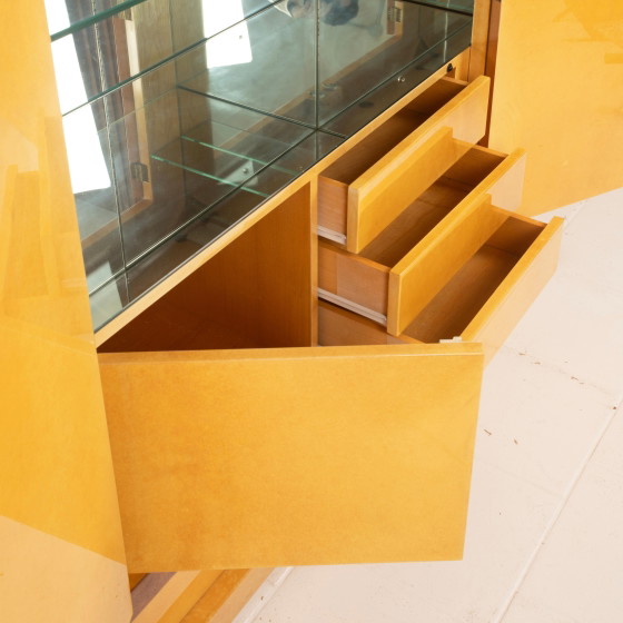 Giorgio Tura & Nucci Valsecchi Mod. 2047 Mueble Bar de Pergamino de Piel de Cabra para Tura – Leather, Glass (photo 8 of 21)