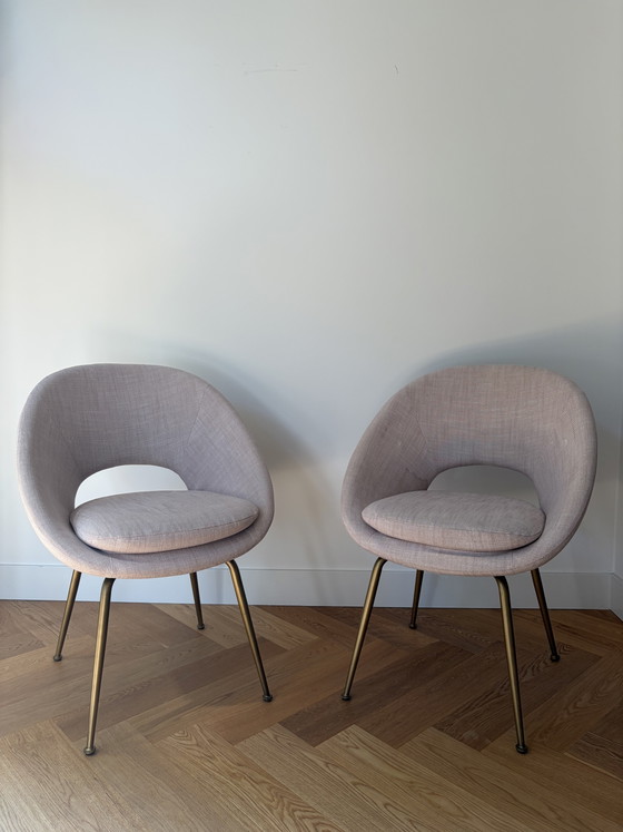Image 1 of West Elm - Hourglass dining table + 2 orb chairs