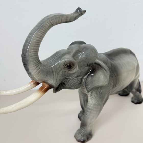 Image 1 of Statua di elefante in ceramica grigia vintage