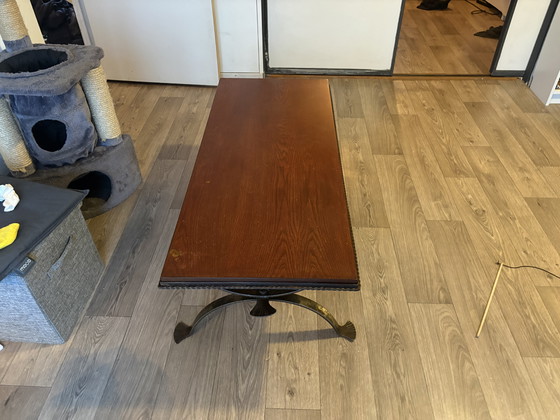 Image 1 of Mesa de centro de roble con estructura de hierro fundido.
