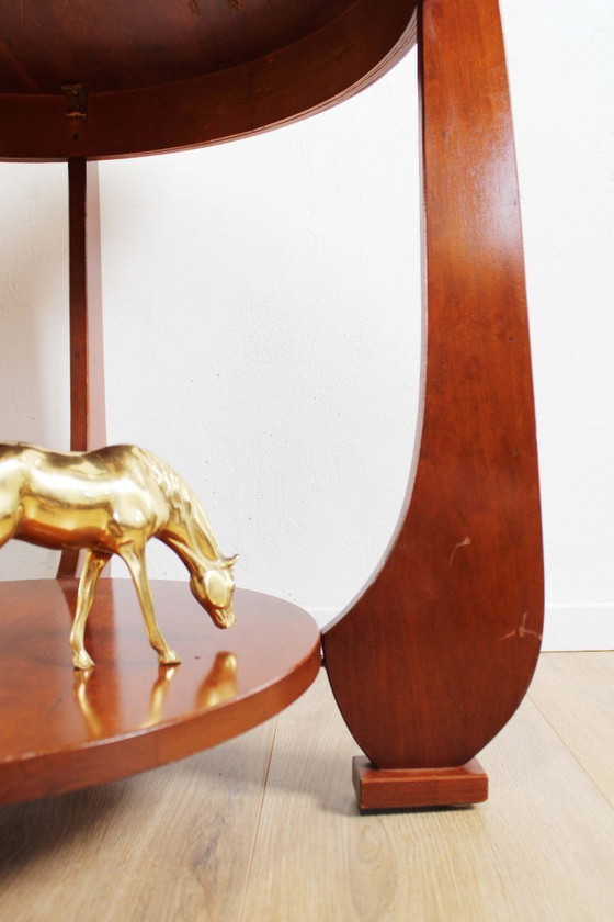 Image 1 of Ronde Amsterdamse School stijl tafel. Houten vintage salon / Art Deco bijzettafel