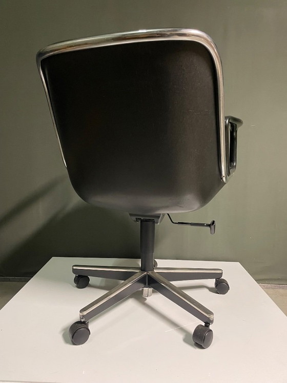 Chaise de bureau de direction vintage Pollock, Knoll, Chaises pivotantes, Cuir, Métal, Noir (photo 5 sur 10)