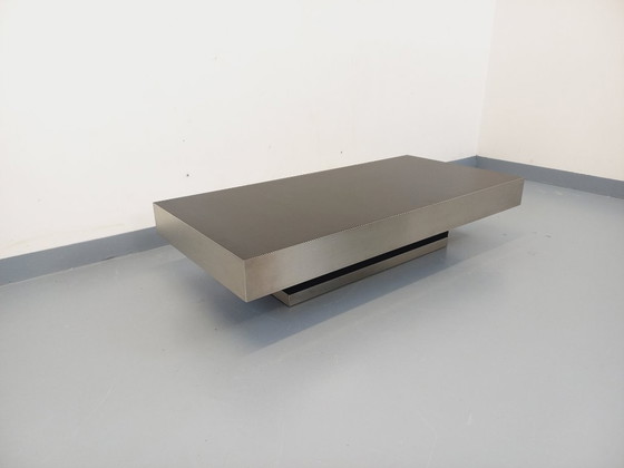 Image 1 of Vintage Willy Rizzo salontafel uit de jaren 70, gemaakt van geborsteld aluminium en zwart laminaat.