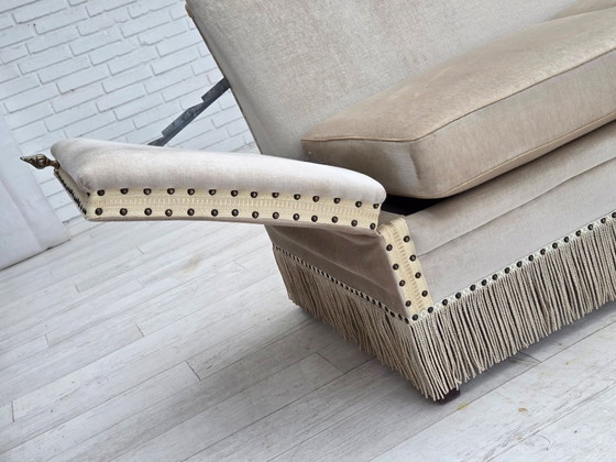 Image 1 of Divano danese a due posti con braccioli a goccia, anni '70, rivestimento in velluto.