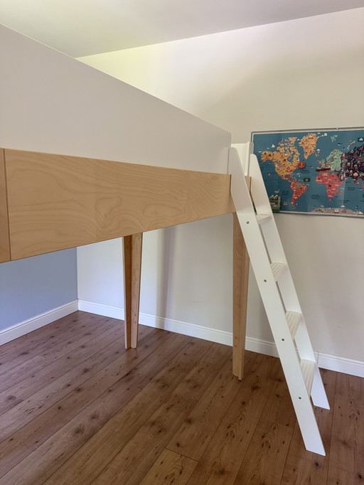 Oeuf NYC Perch Hochbett in Weiß/Birke