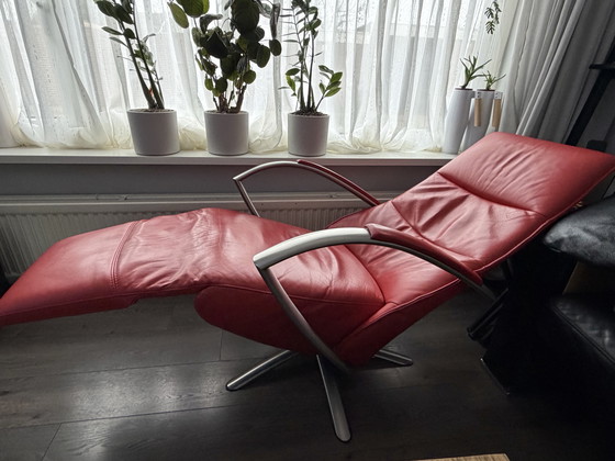 Image 1 of Twice TW 002 leather red Relax armchair with battery