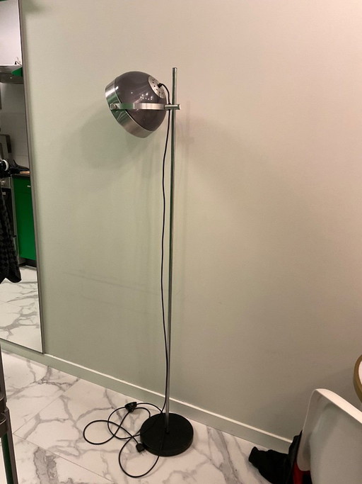 Stehlampe aus den 60er Jahren