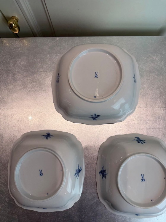 Service de bols 3 pièces, motif oignon original de Meissen – 1er choix – Vaisselle, Porcelain (photo 3 of 10)